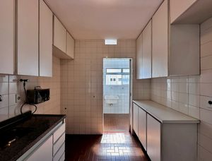 Image 37 - 921831
