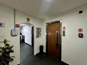 Image 60 - 921831