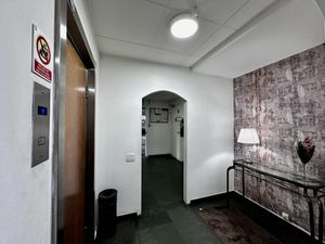 Image 62 - 921831