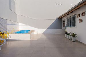 Image 30 - 921833