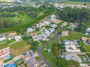 Image 33 - 921836