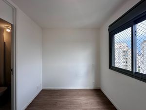 Image 19 - 921838