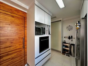Image 136 - 921843