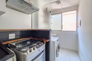 Image 18 - 921848