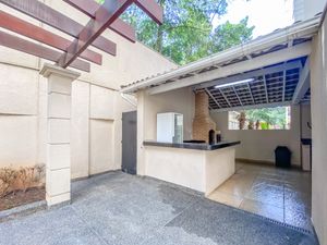 Image 33 - 921848
