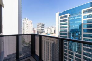 Image 13 - 921850