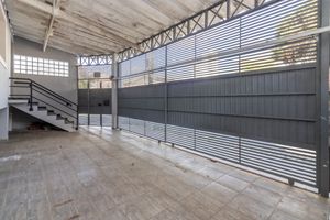 Image 3 - 921852