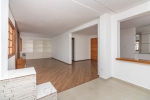 Image 4 - 921852