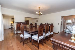 Image 6 - 921853