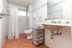 Image 13 - 921853