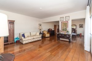 Image 11 - 921853
