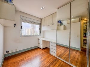 Image 15 - 921865