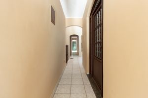 Image 35 - 921866
