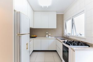 Image 19 - 921867