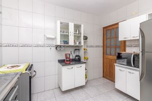 Image 14 - 921871