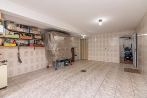 Image 35 - 921871