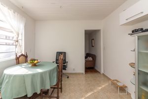 Image 30 - 921872