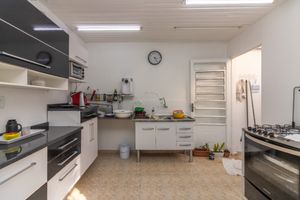 Image 31 - 921872