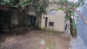 Image 7 - 921880