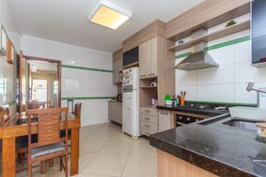 Image 10 - 921881