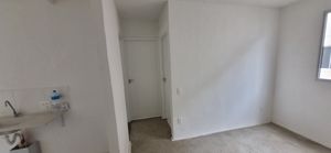 Image 3 - 921884