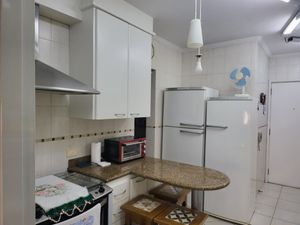 Image 25 - 921892