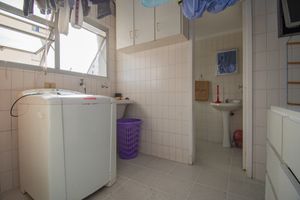Image 36 - 921896