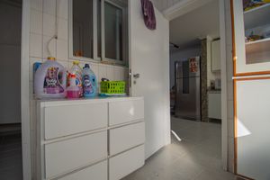 Image 38 - 921896