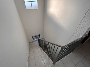 Image 19 - 921897
