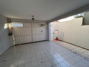Image 3 - 921897