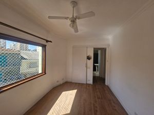 Image 19 - 921899
