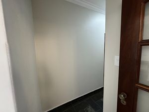 Image 15 - 921900