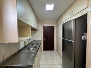 Image 11 - 921900