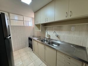 Image 12 - 921900