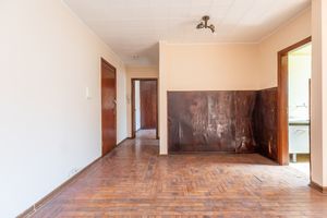 Image 3 - 921901