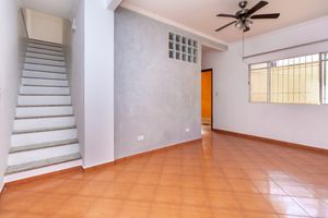 Image 34 - 921904
