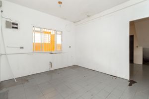 Image 3 - 921904