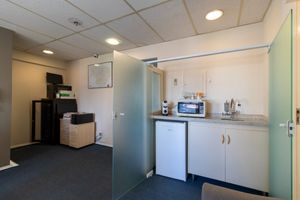 Image 16 - 921917