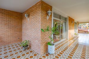 Image 14 - 921929