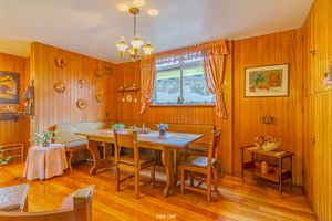 Image 37 - 921929