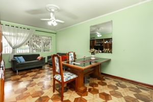 Image 17 - 921935