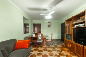 Image 21 - 921935
