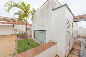 Image 32 - 921940