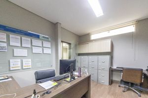 Image 11 - 921940