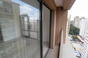 Image 11 - 921941