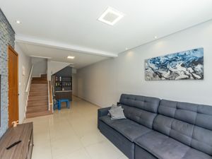 Image 32 - 921943
