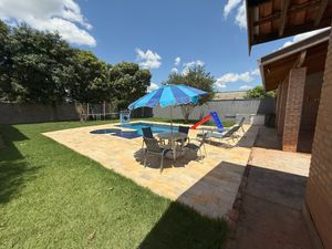 Image 21 - 921960