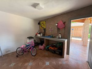 Image 32 - 921960