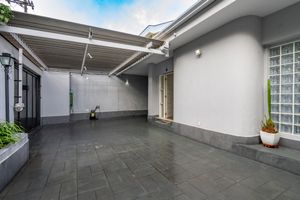 Image 38 - 921961