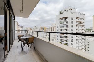 Image 9 - 921963